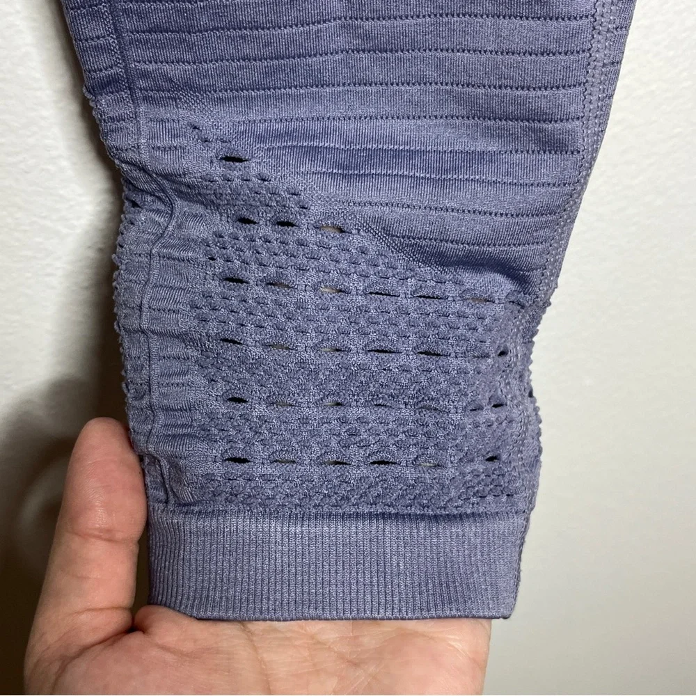 Gymshark Leggings Size XS High Waisted Energy Seamless Holes Cutouts Purple - Picture 3 of 9